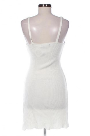 Рокля Unbranded, Размер S, Цвят Екрю, Цена 39,00 лв.