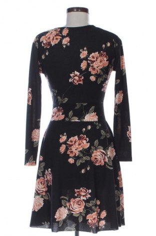 Sukienka Unbranded, Rozmiar M, Kolor Kolorowy, Cena 87,36 zł