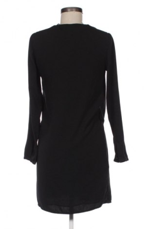 Рокля Mango, Размер XS, Цвят Черен, Цена 23,99 лв.