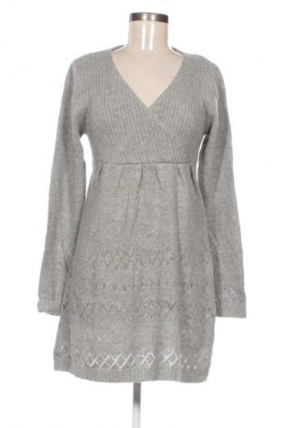 Рокля Unbranded, Размер M, Цвят Сив, Цена 22,99 лв.