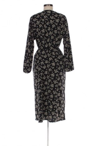 Рокля Uniqlo, Размер M, Цвят Многоцветен, Цена 26,99 лв.