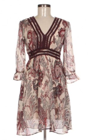 Рокля Vero Moda, Размер S, Цвят Многоцветен, Цена 20,99 лв.