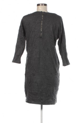 Šaty  Vero Moda, Velikost M, Barva Šedá, Cena  319,00 Kč