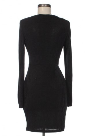 Рокля Vero Moda, Размер S, Цвят Черен, Цена 20,99 лв.