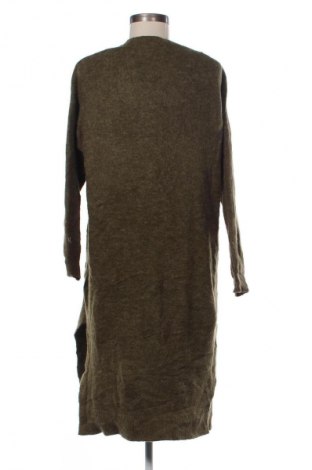 Sukienka Vero Moda, Rozmiar M, Kolor Zielony, Cena 74,99 zł