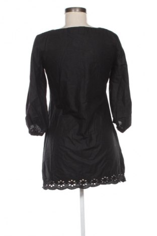 Рокля Vero Moda, Размер S, Цвят Черен, Цена 26,98 лв.