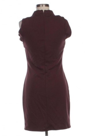 Рокля Vero Moda, Размер M, Цвят Кафяв, Цена 23,99 лв.