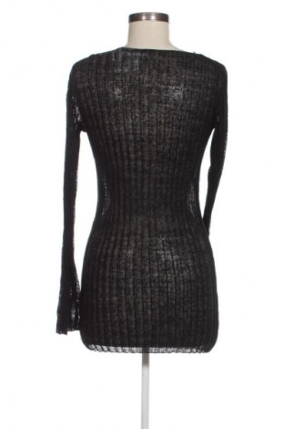 Рокля Weekday, Размер S, Цвят Черен, Цена 33,93 лв.