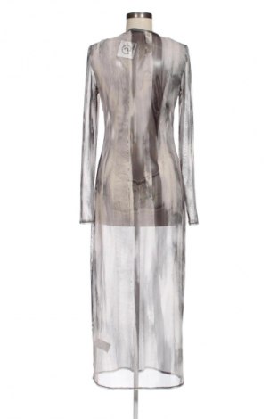 Рокля Weekday, Размер M, Цвят Многоцветен, Цена 33,82 лв.