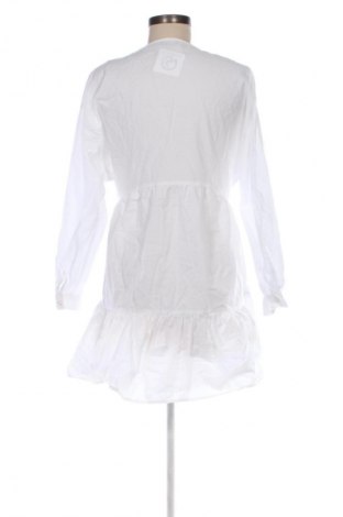 Рокля Zara, Размер S, Цвят Бял, Цена 26,99 лв.