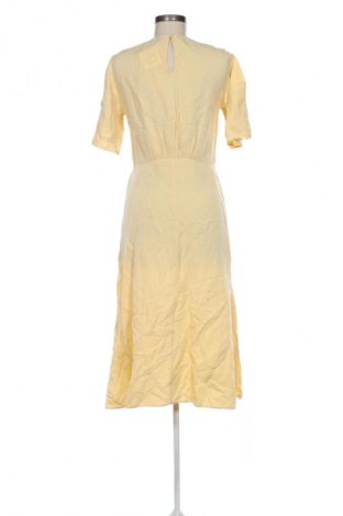 Sukienka Zara, Rozmiar M, Kolor Żółty, Cena 76,40 zł
