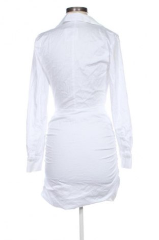 Kleid Zara, Größe XS, Farbe Weiß, Preis 31,71 €