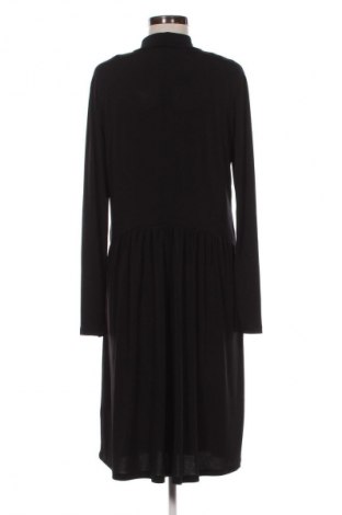 Рокля Zara, Размер L, Цвят Черен, Цена 46,99 лв.