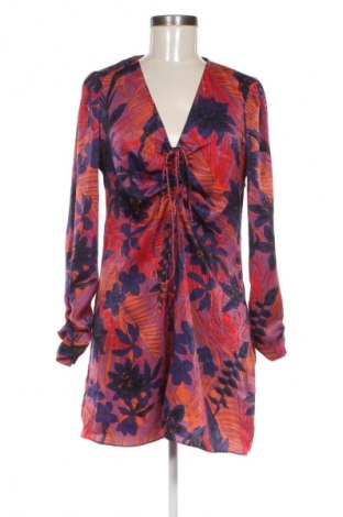 Kleid Zara, Größe M, Farbe Mehrfarbig, Preis 13,82 €