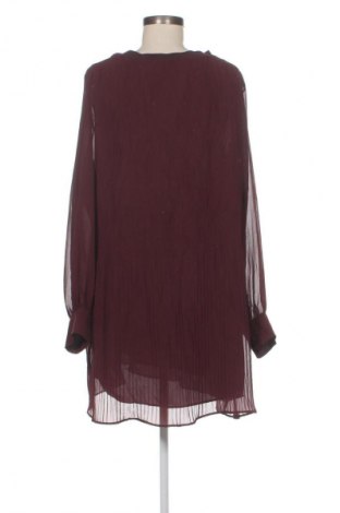 Sukienka Zara, Rozmiar XL, Kolor Czerwony, Cena 142,39 zł