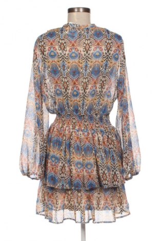 Рокля Zara, Размер M, Цвят Многоцветен, Цена 22,99 лв.