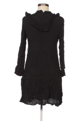 Рокля Zara, Размер XS, Цвят Черен, Цена 23,99 лв.