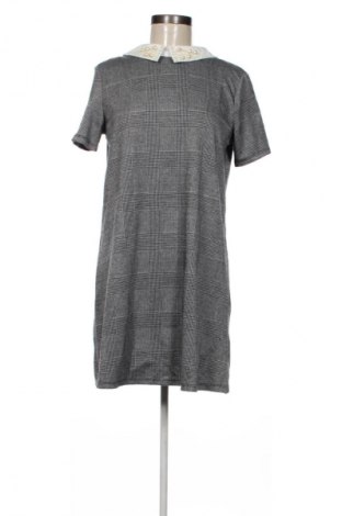 Kleid Zara, Größe M, Farbe Mehrfarbig, Preis 15,99 €