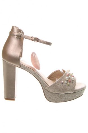 Sandály Alesya, Velikost 40, Barva Béžová, Cena  2 177,00 Kč