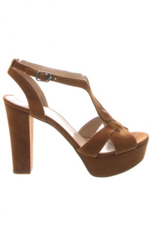 Sandalen Alesya, Größe 40, Farbe Braun, Preis 84,40 €