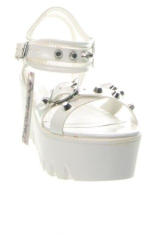 Sandalen Unbranded, Größe 39, Farbe Weiß, Preis € 31,71