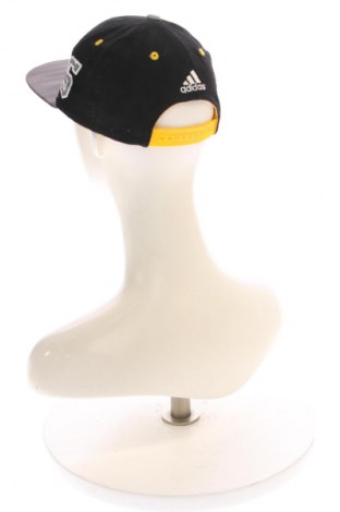 Шапка Adidas, Цвят Многоцветен, Цена 26,97 лв.