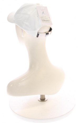 Hut Air Jordan Nike, Farbe Weiß, Preis 36,74 €