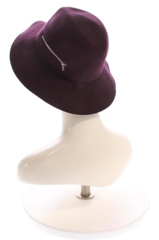 Čepice  Laura Torelli, Barva Červená, Cena  249,00 Kč