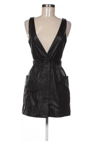 Γυναικεία σαλοπέτα Pull&Bear, Μέγεθος S, Χρώμα Μαύρο, Τιμή 10,99 €