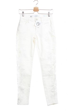 Damskie jeansy Guess, Rozmiar XS, Kolor ecru, 98% bawełna, 2% elastyna, Cena 128,70 zł