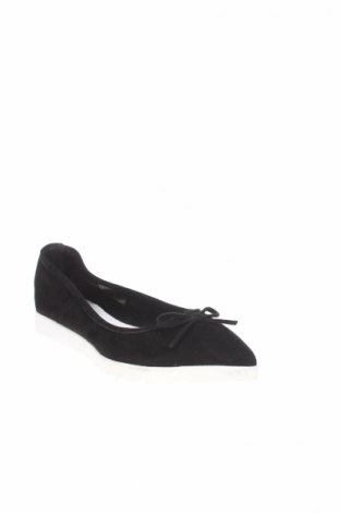 Дамски обувки Bata, Размер 38, Цвят Черен, Естествен велур, Цена 63,00 лв.