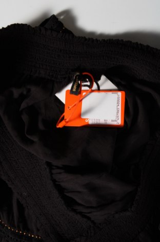 Дамска блуза Superdry, Размер M, Цвят Черен, Цена 34,65 лв.