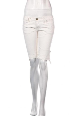 Γυναικείο κοντό παντελόνι Cross, Μέγεθος M, Χρώμα Εκρού, Τιμή 5,88 €