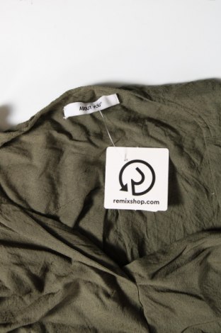 Γυναικεία μπλούζα About You, Μέγεθος L, Χρώμα Πράσινο, Τιμή 20,62 €