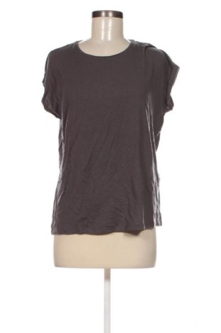 Damen Shirt Aware by Vero Moda, Größe M, Farbe Grau, Preis 8,25 €
