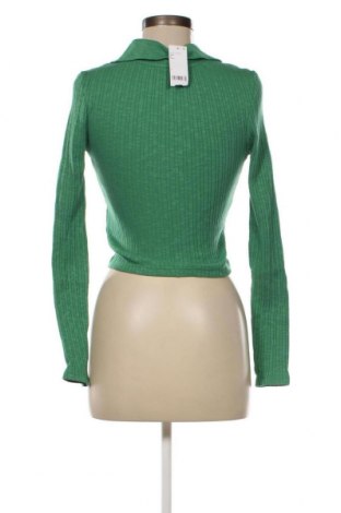 Дамска блуза BDG, Размер S, Цвят Зелен, Цена 5,76 лв.