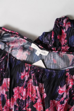 Γυναικεία μπλούζα Christian Berg, Μέγεθος S, Χρώμα Πολύχρωμο, Τιμή 4,73 €