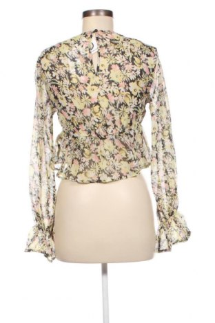 Дамска блуза Gina Tricot, Размер XXS, Цвят Многоцветен, Цена 7,60 лв.