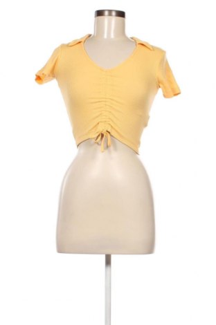 Дамска блуза Kiabi, Размер XXS, Цвят Жълт, Цена 4,65 лв.