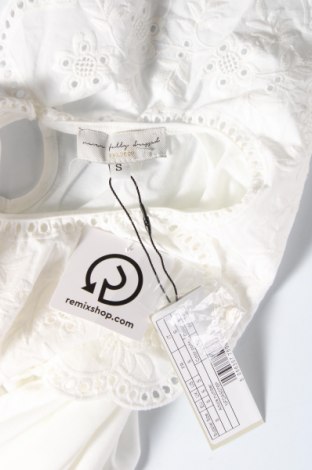 Γυναικεία μπλούζα Never Fully Dressed, Μέγεθος S, Χρώμα Λευκό, Τιμή 52,58 €