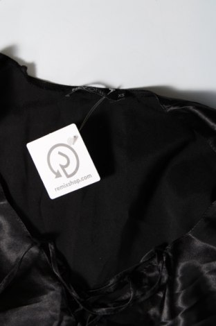 Γυναικεία μπλούζα Nly One, Μέγεθος XS, Χρώμα Μαύρο, Τιμή 9,62 €
