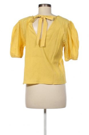 Дамска блуза Object, Размер M, Цвят Жълт, Цена 11,52 лв.