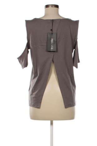 Damen Shirt Trueprodigy, Größe M, Farbe Grau, Preis 77,32 €