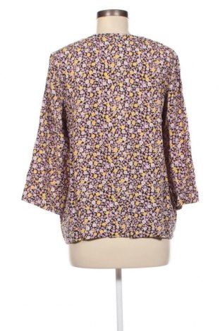 Γυναικείο πουκάμισο Pieces, Μέγεθος M, Χρώμα Πολύχρωμο, Τιμή 3,92 €