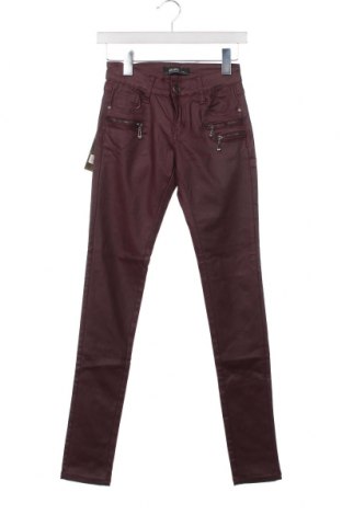 Dámske džínsy , Veľkosť XS, Farba Červená, Cena  23,46 €
