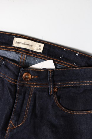 Damen Jeans Janina, Größe S, Farbe Blau, Preis 4,44 €