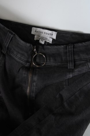 Damen Jeans Native Youth, Größe XS, Farbe Grau, Preis 3,63 €