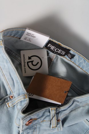 Dámske džínsy  Pieces, Veľkosť S, Farba Modrá, Cena  6,31 €