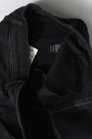 Γυναικείο κοντό παντελόνι ASYOU, Μέγεθος S, Χρώμα Μαύρο, Τιμή 37,11 €
