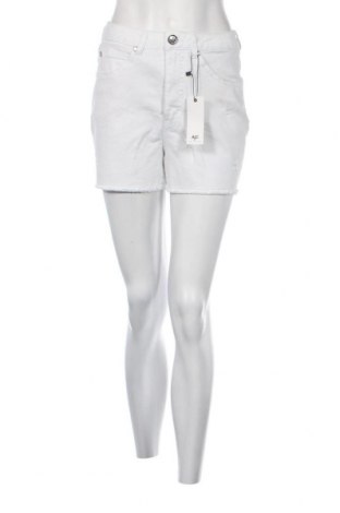 Damen Shorts Ajc, Größe S, Farbe Weiß, Preis 10,23 €